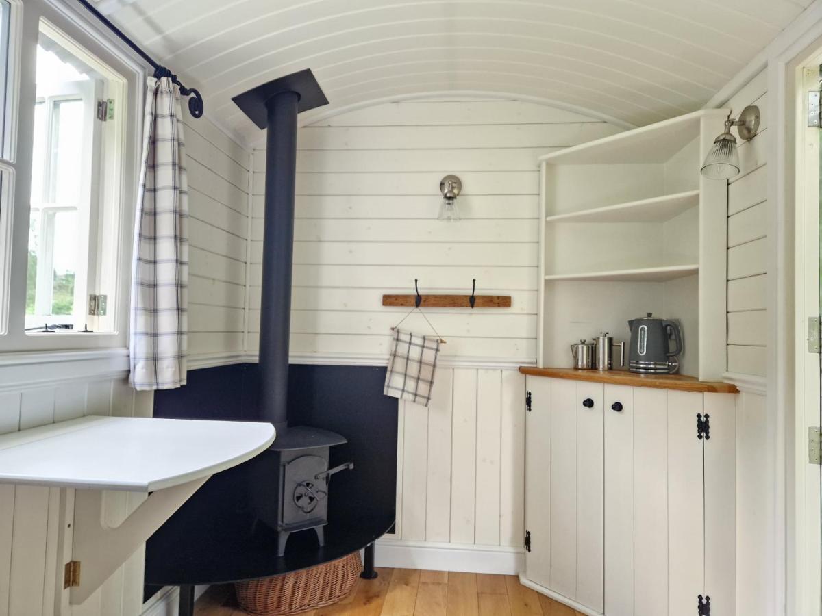 Craskie Glamping Pods Inverness Dış mekan fotoğraf